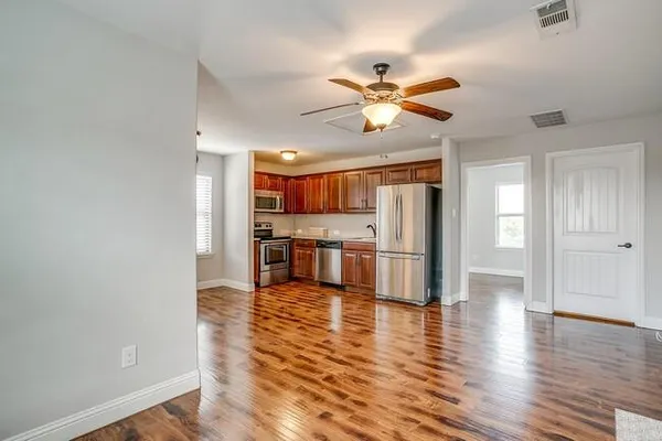 $1,700 | 4203 Aspen Grove Court, Unit GARAGE, Arlington, TX 76005