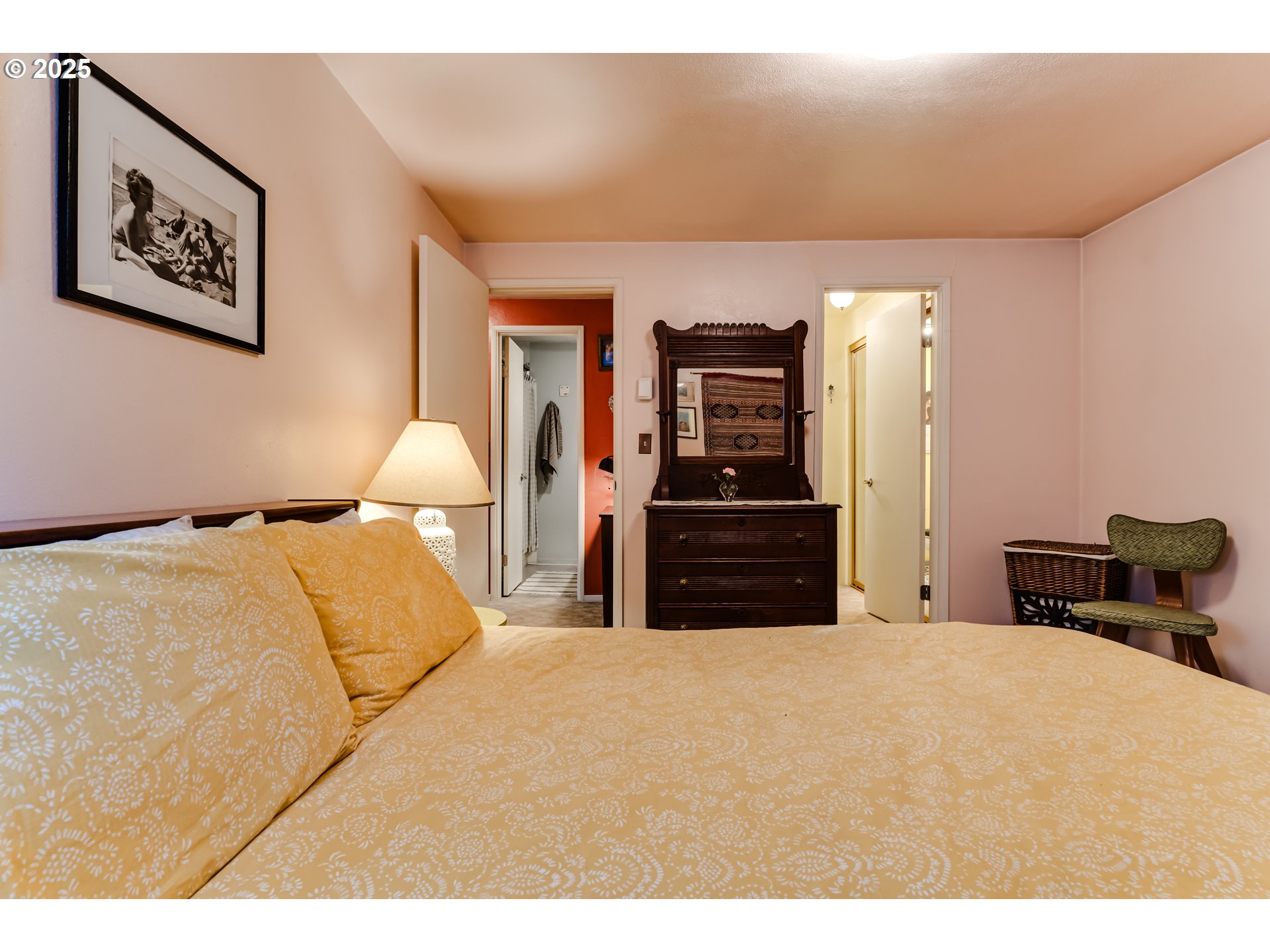 218 Trailside Loop, Unit 218 Eugene, OR 97405 - Photo 24 of 46 Bedroom, Owner's Suite