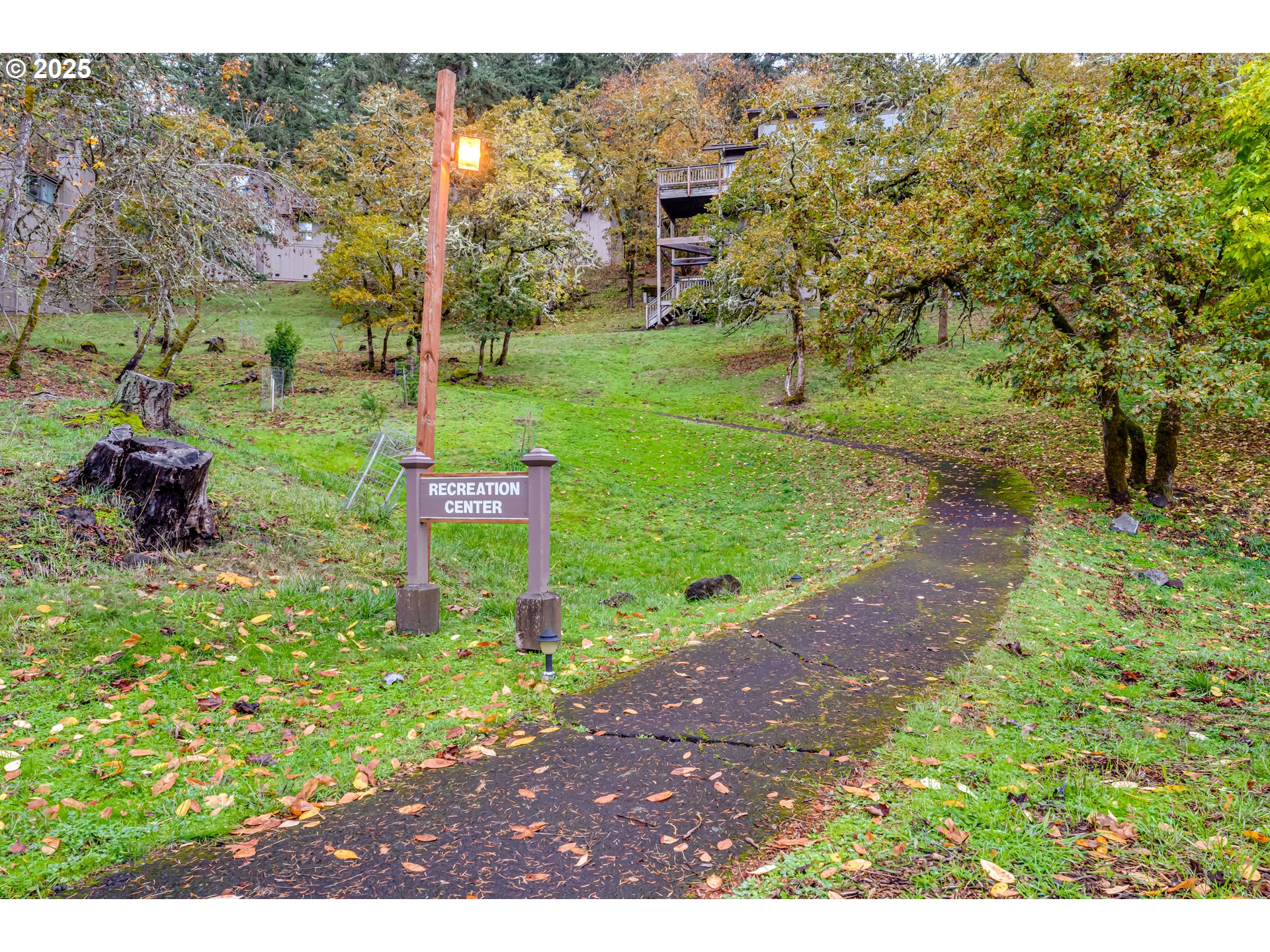218 Trailside Loop, Unit 218 Eugene, OR 97405 - Photo 36 of 46 Recreation Room
