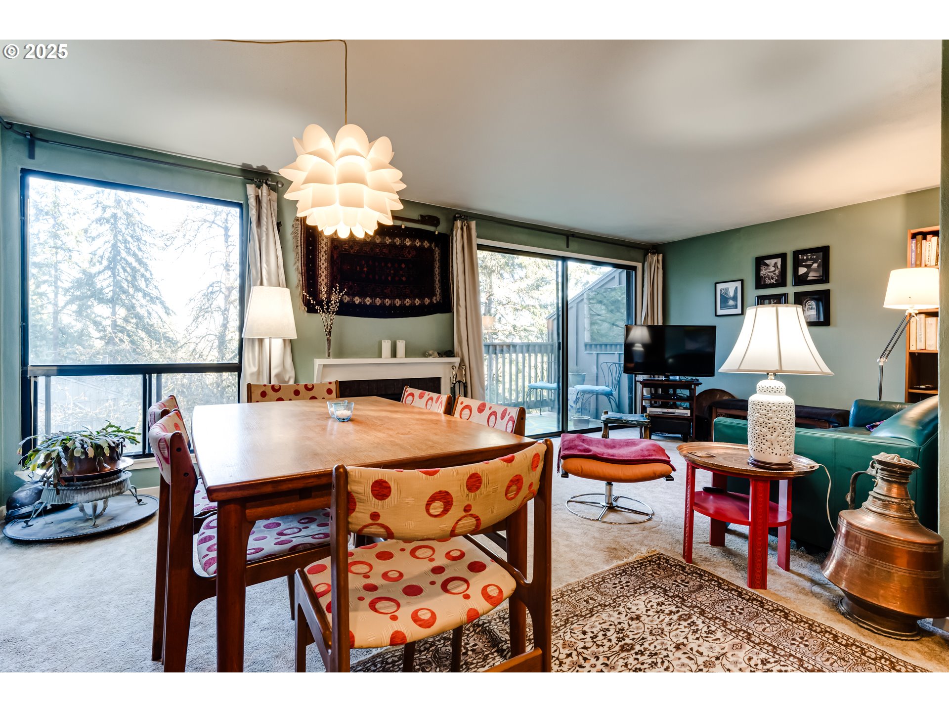Living Room/Dining Room