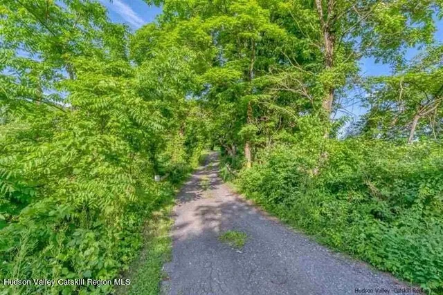 $845,000 | 813 Flatbush Road, Kingston, NY 12401