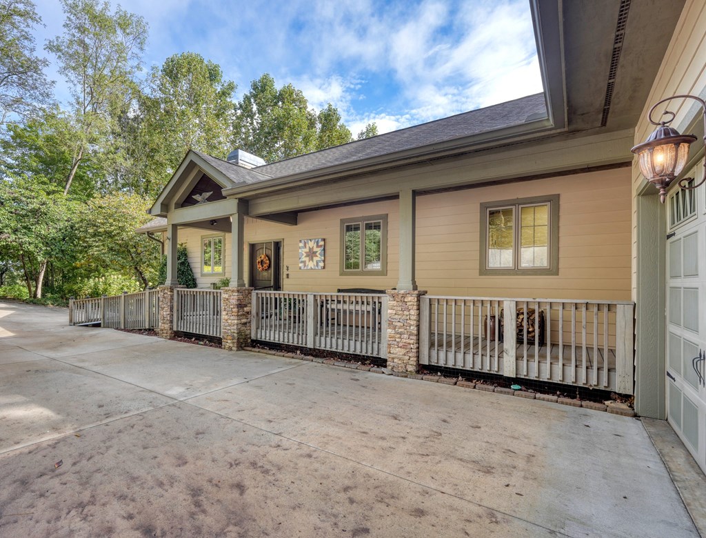 197 Eagles View Road Hayesville, NC 28904 - Photo 38 of 53 a view of a house with a balcony