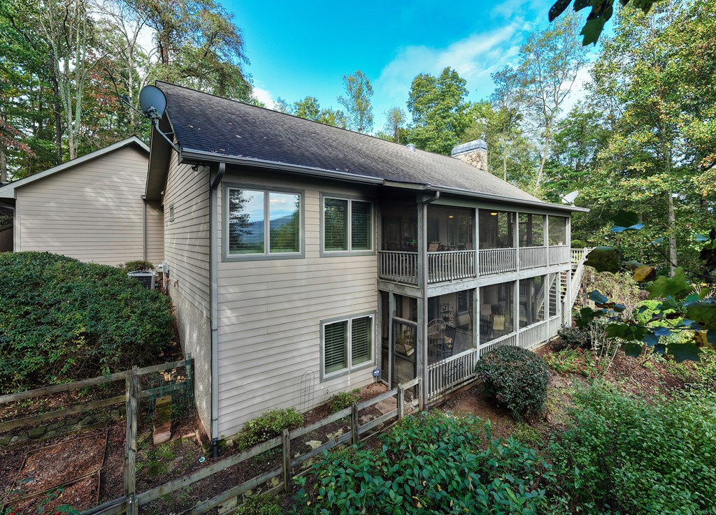 197 Eagles View Road Hayesville, NC 28904 - Photo 43 of 53 a backyard of a house with lots of green space