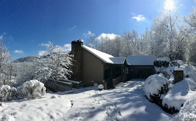 $600,000 | 197 Eagles View Road, Hayesville, NC 28904