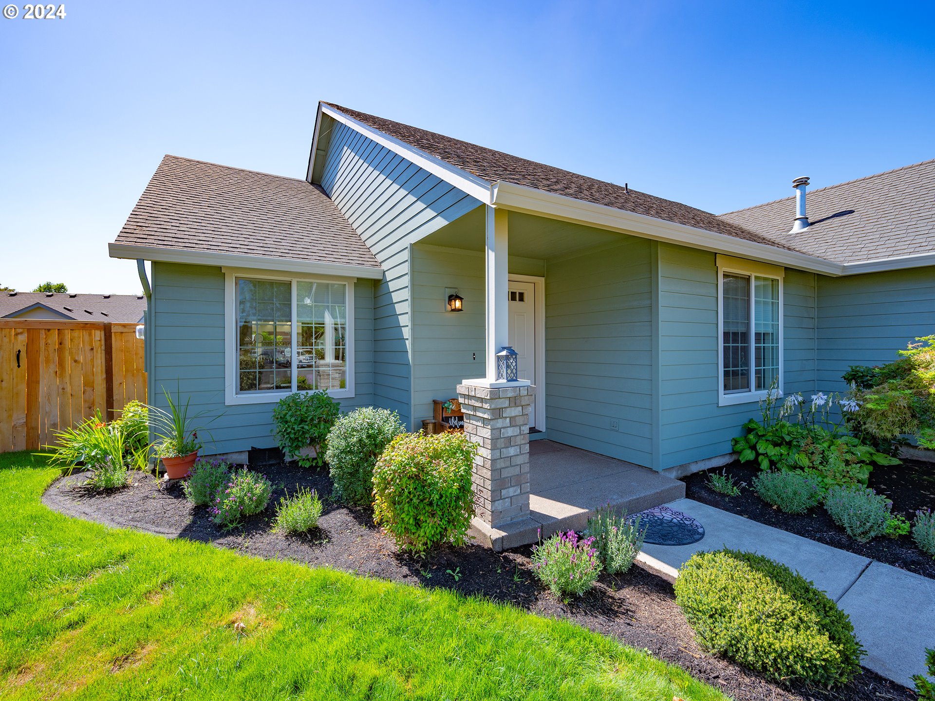 5912 Jordan Drive Eugene, OR 97402 - Photo 3 of 39