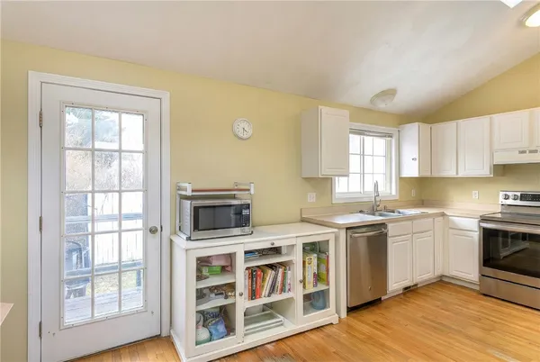 $515,000 | 36 Great Oak Drive, Warwick, RI 02886