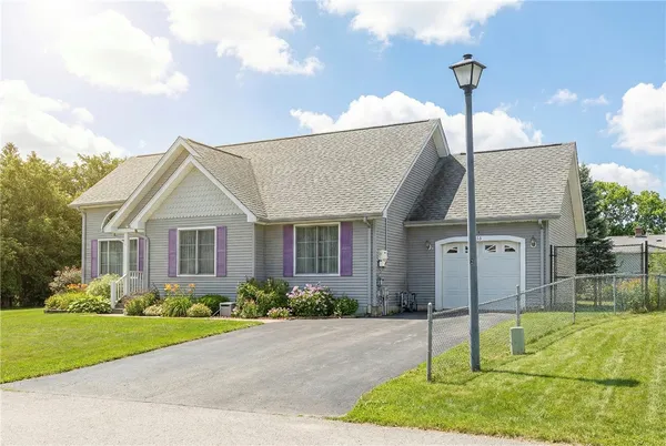 $515,000 | 36 Great Oak Drive, Warwick, RI 02886