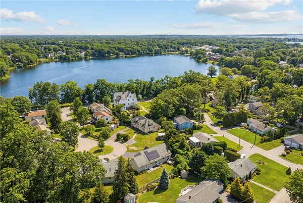 $515,000 | 36 Great Oak Drive, Warwick, RI 02886