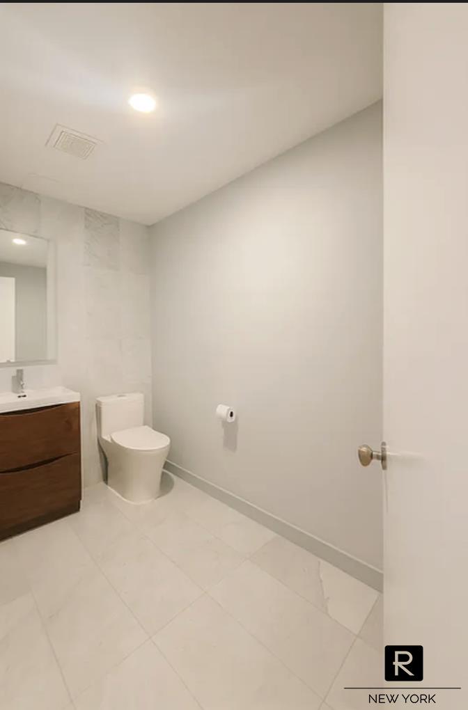 79 Laight Street, Unit 5C Manhattan, NY 10013 - Photo 4 of 16