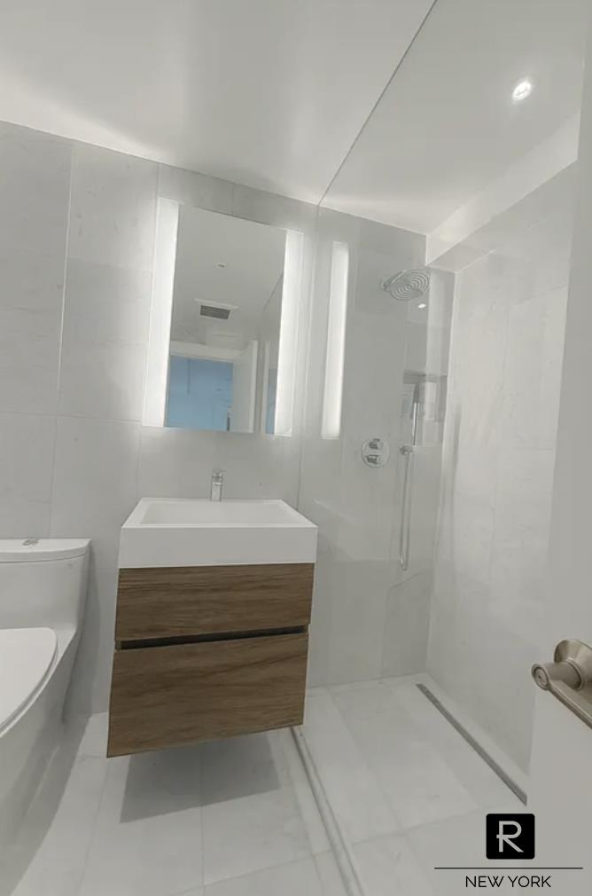 79 Laight Street, Unit 5C Manhattan, NY 10013 - Photo 9 of 16