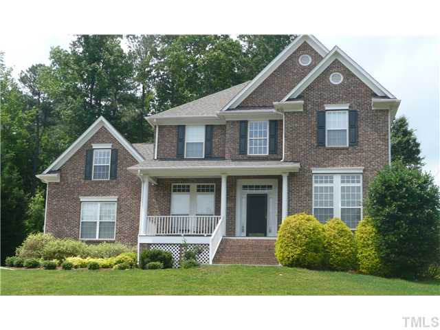 2812 Kissing Court Raleigh, NC 27613 - Photo 24 of 24 This home has it all; great floorplan, updated features, and privacy too. Exterior Front