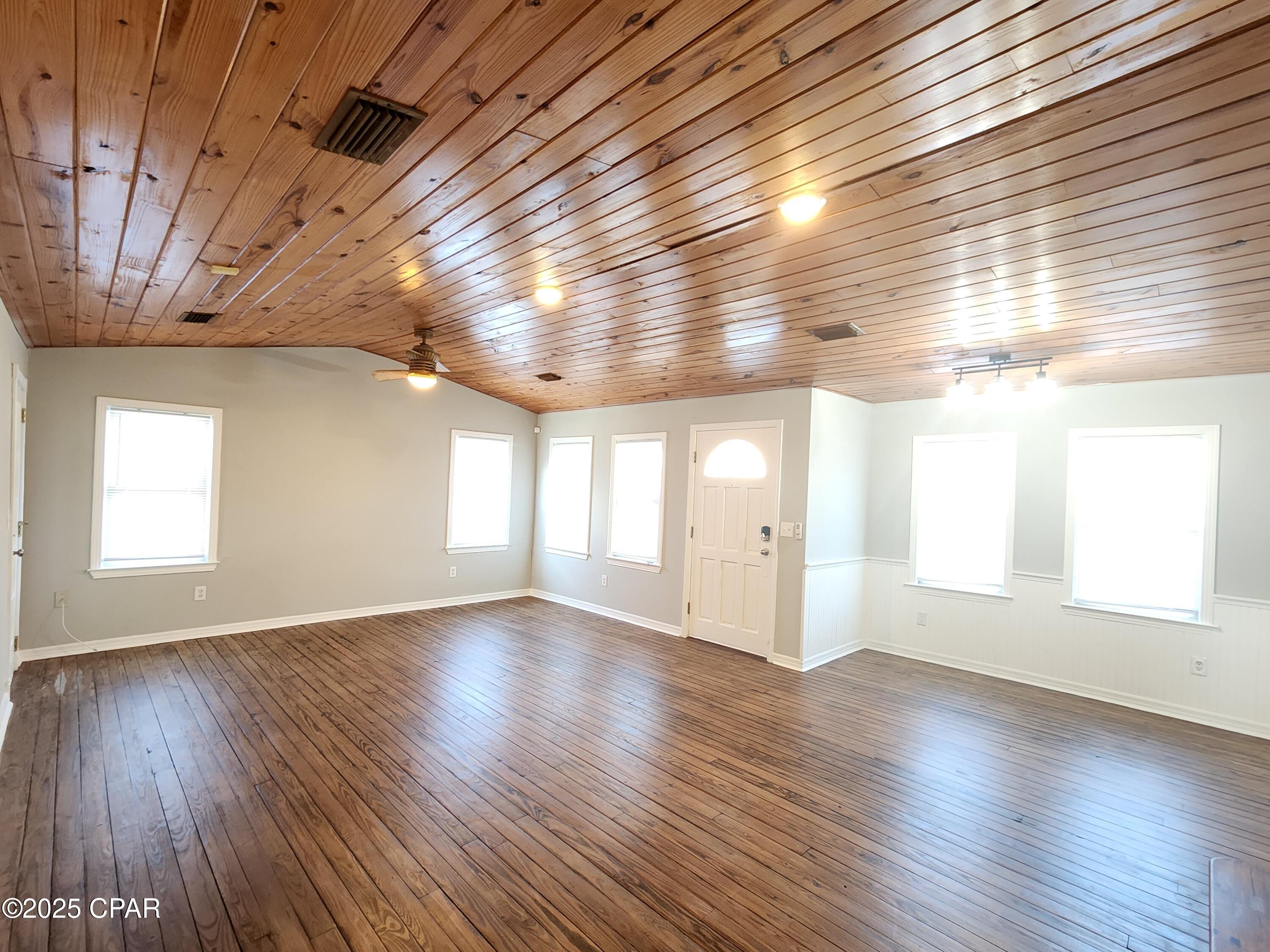 119 Cobb Road Panama City Beach, FL 32413 - Photo 9 of 48