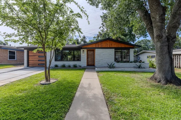 $699,000 | 7803 Lazy Lane, Austin, TX 78757