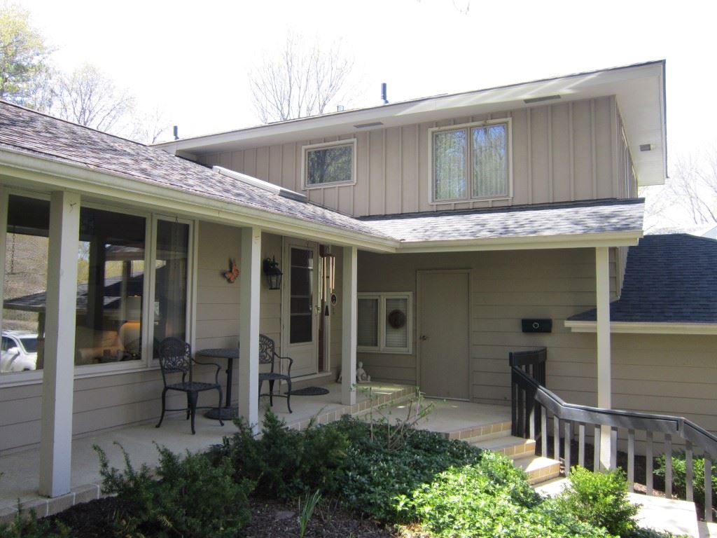 2035 Rochester Court Iowa City, IA 52245 - Photo 2 of 19 Gallery Image 2