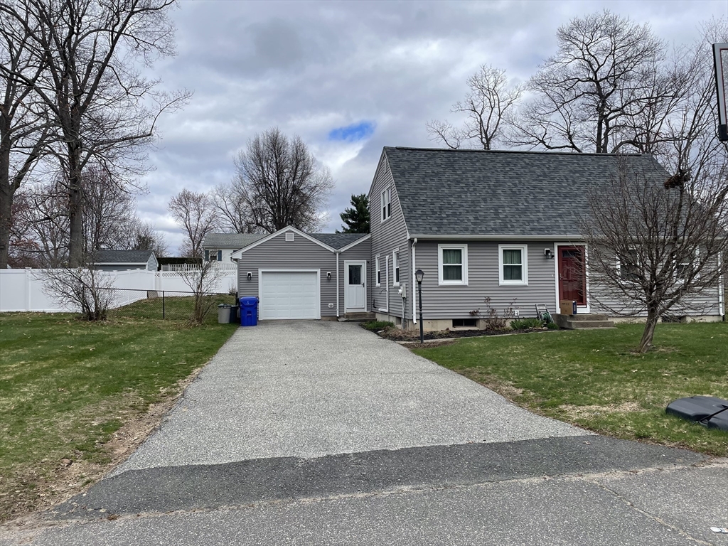 38 Driftwood Road Springfield, MA 01128 - Photo 2 of 32