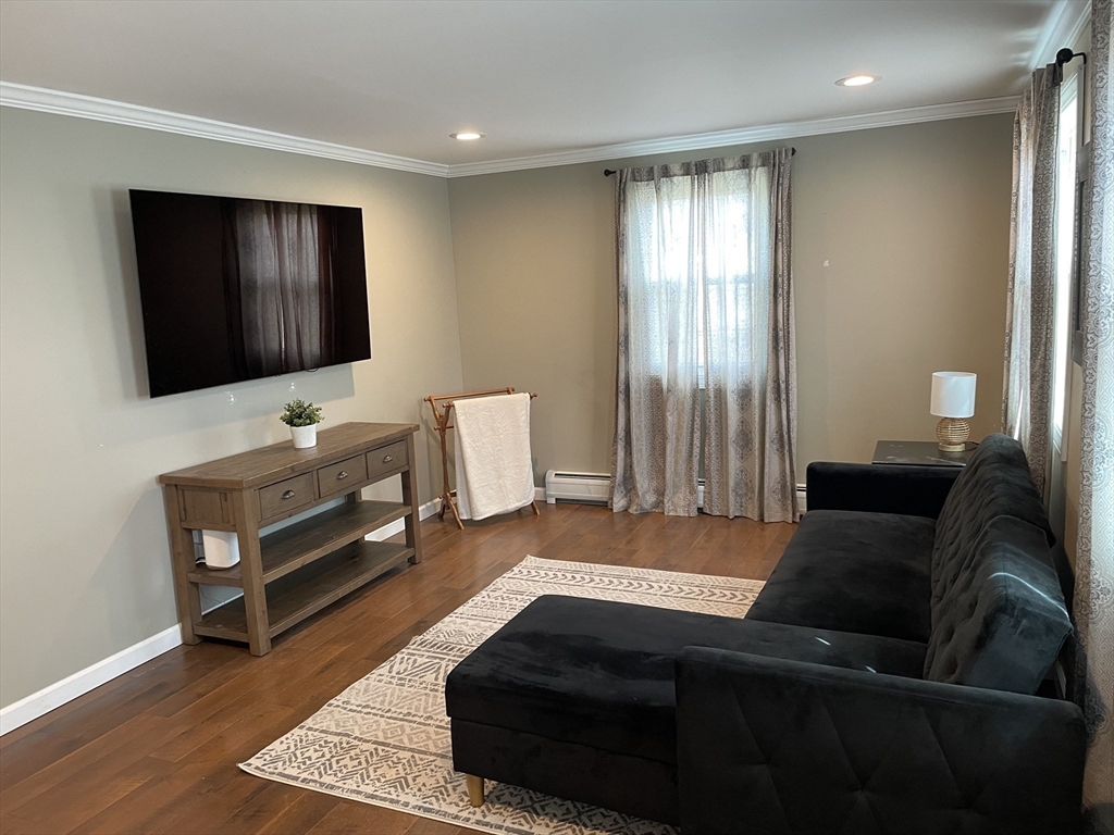 38 Driftwood Road Springfield, MA 01128 - Photo 3 of 32