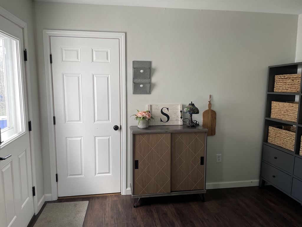 38 Driftwood Road Springfield, MA 01128 - Photo 8 of 29