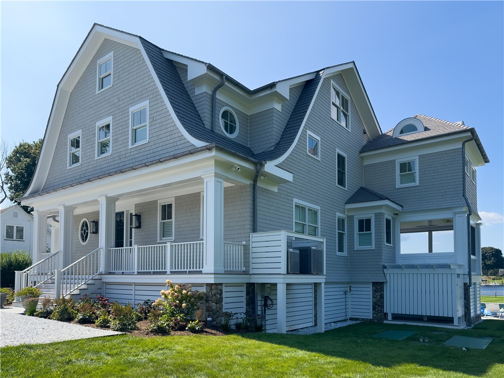 39 Avondale Road Westerly, RI 02891 - Photo 2 of 11