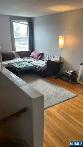 $1,850 | 31-11 Broadway, Unit 2, Fair Lawn, NJ 07410