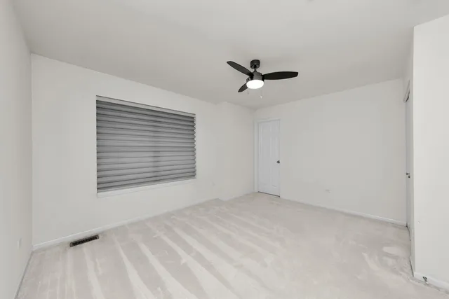 $3,090 | 2525 Dunraven Avenue, Naperville, IL 60540