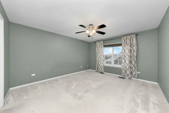 $3,090 | 2525 Dunraven Avenue, Naperville, IL 60540