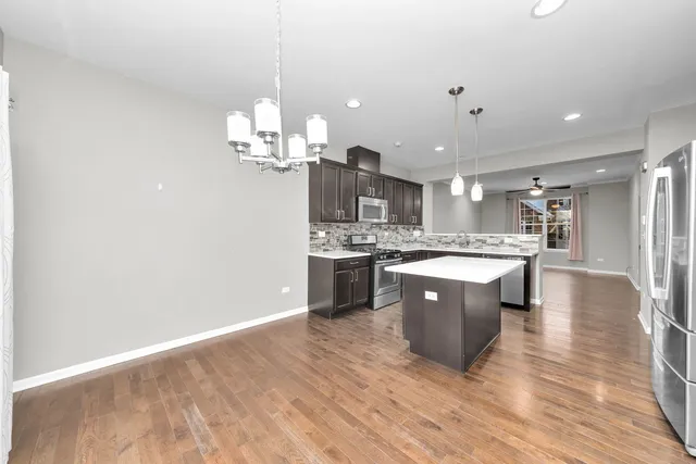 $3,090 | 2525 Dunraven Avenue, Naperville, IL 60540