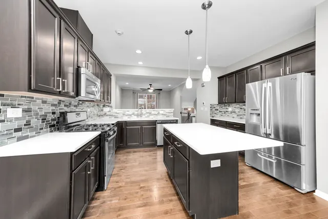 $3,090 | 2525 Dunraven Avenue, Naperville, IL 60540