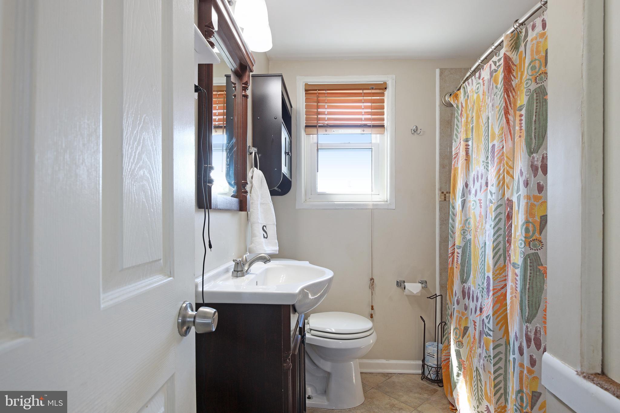 5541 Bucknell Road Baltimore, MD 21206 - Photo 16 of 23 Upper Level Bathroom