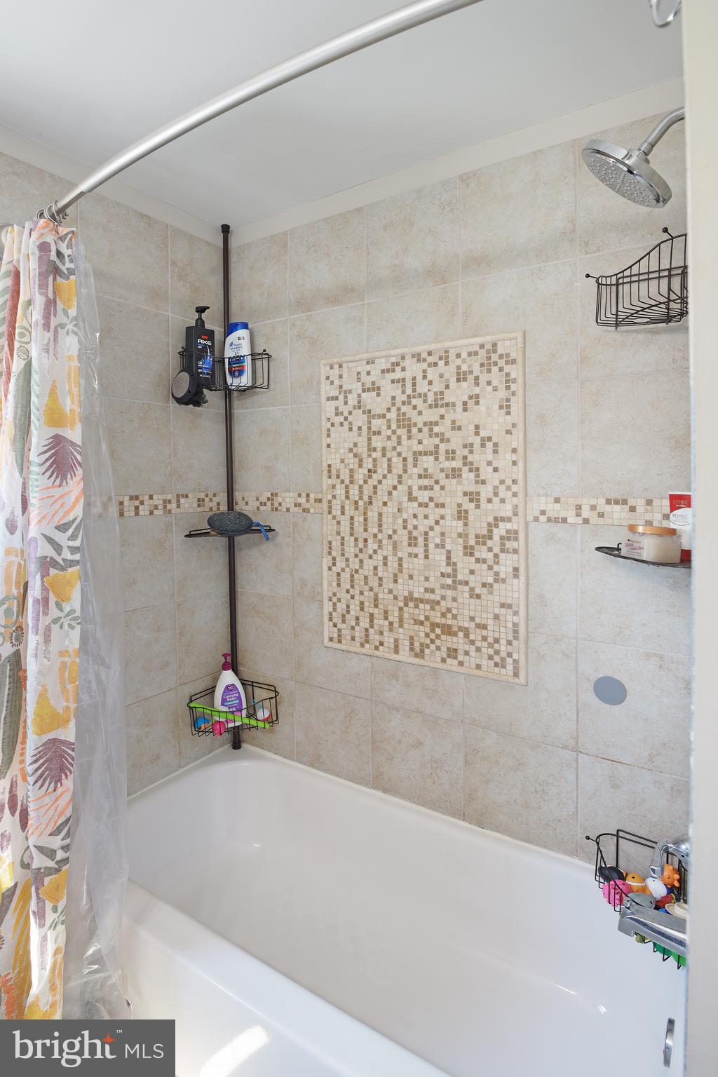 5541 Bucknell Road Baltimore, MD 21206 - Photo 17 of 23 Upper Level Bathroom