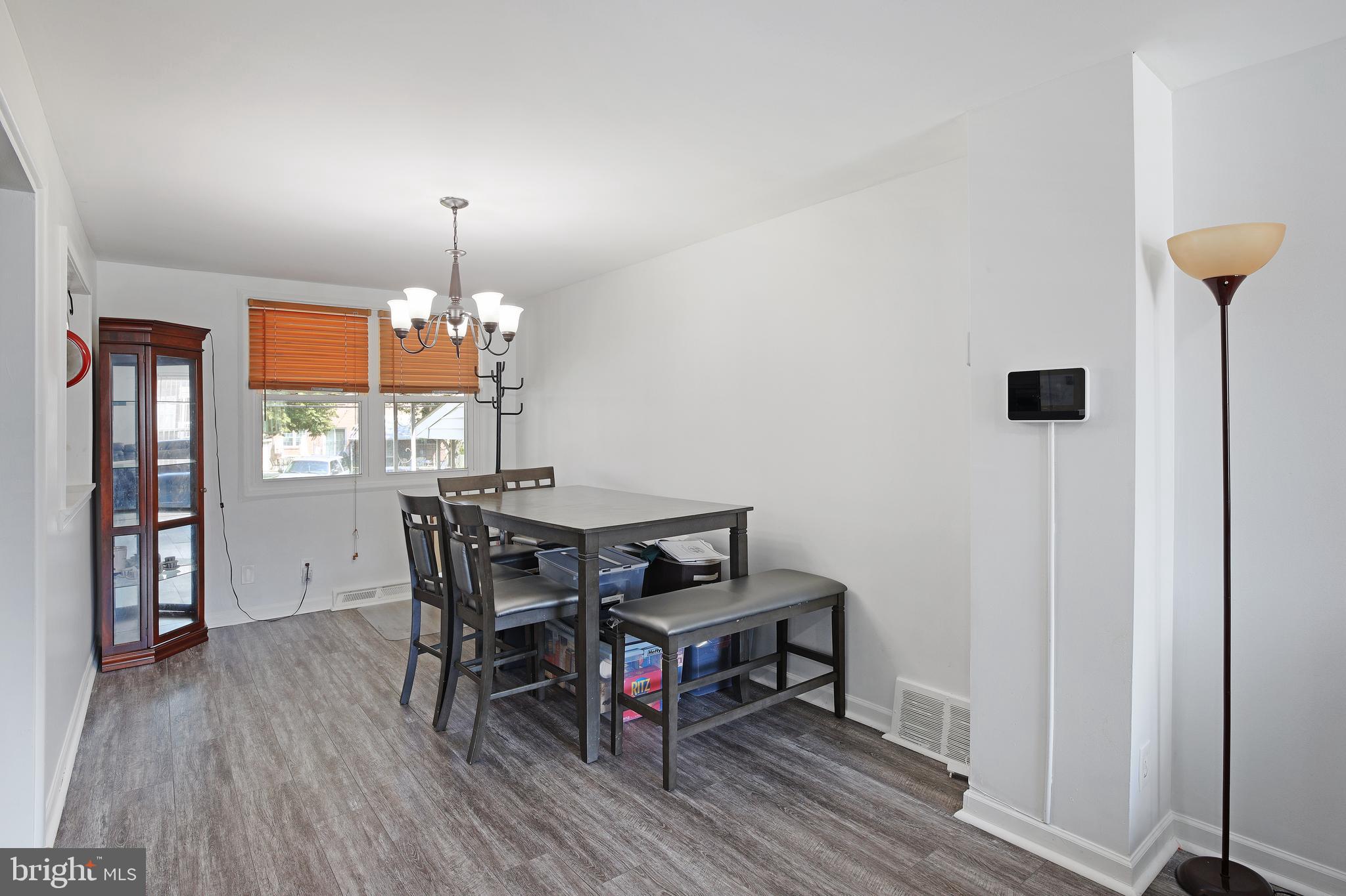 5541 Bucknell Road Baltimore, MD 21206 - Photo 6 of 23 Dining room