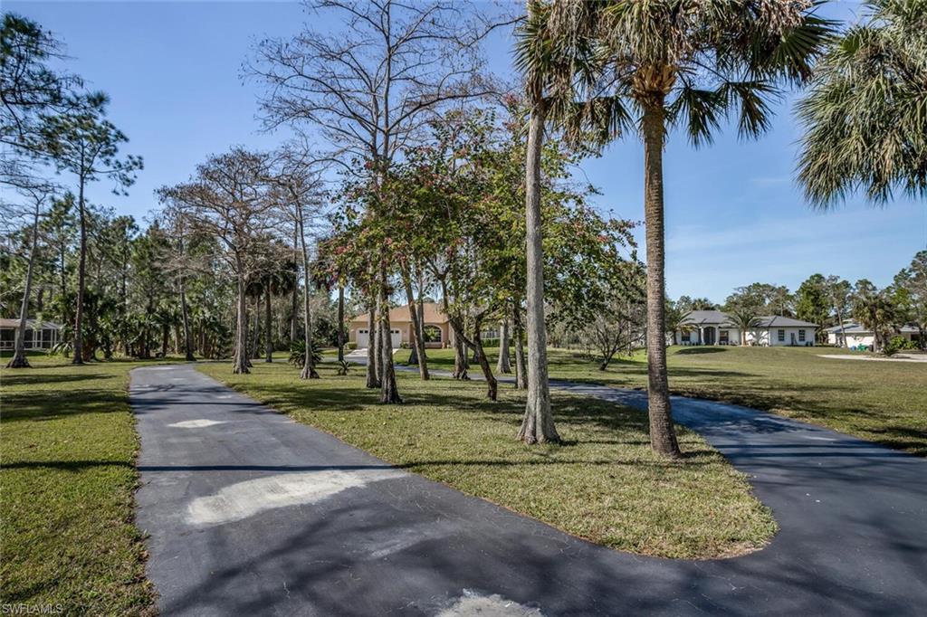 2081 23rd Street Southwest Naples, FL 34117 - Photo 4 of 30 Gallery Image 4