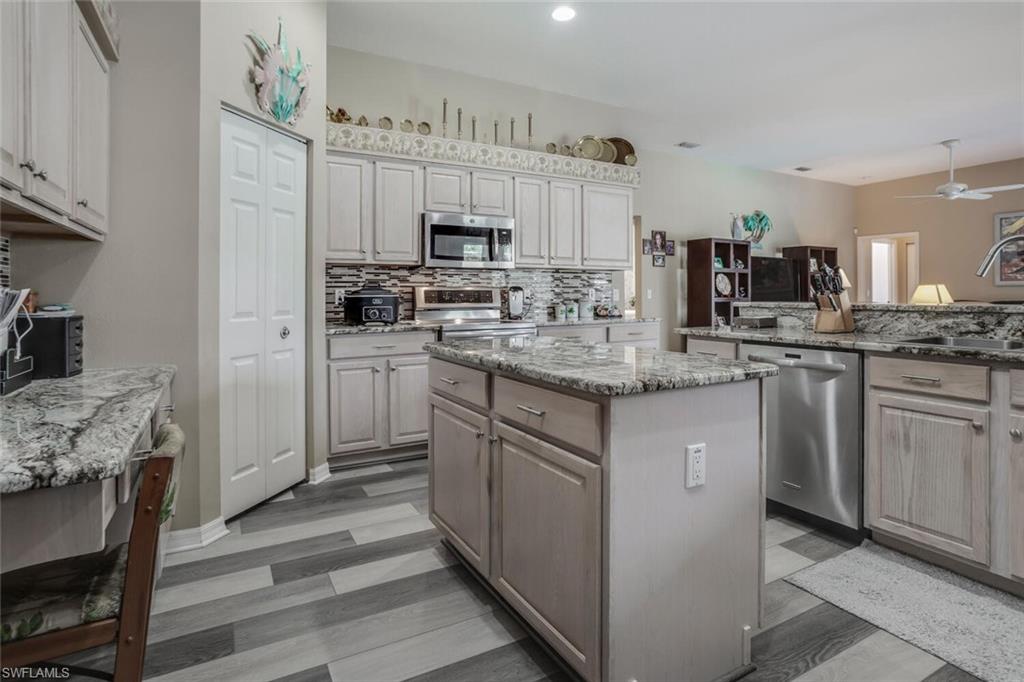 2081 23rd Street Southwest Naples, FL 34117 - Photo 9 of 30 Gallery Image 9