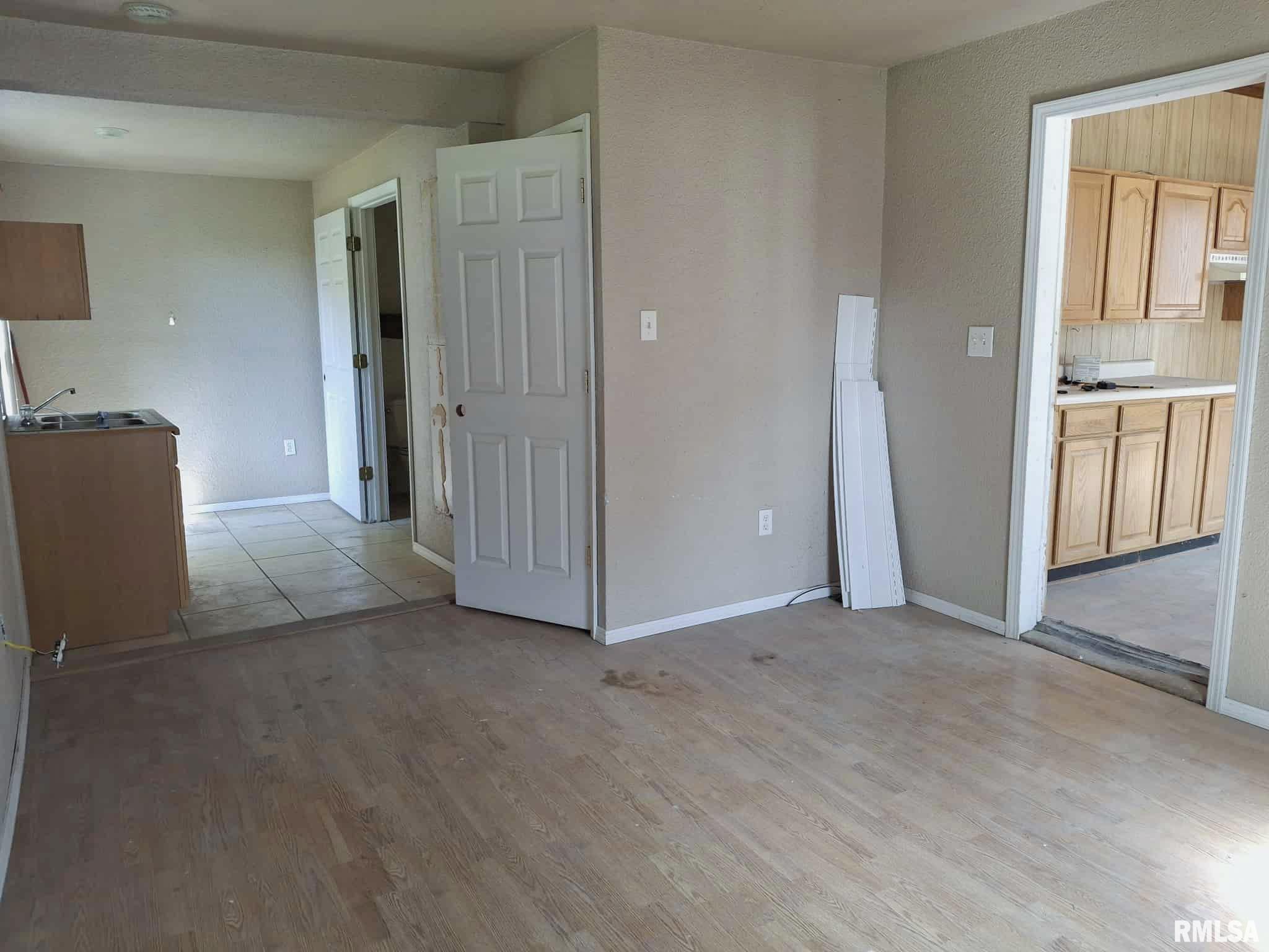624 South Main Street Canton, IL 61520 - Photo 21 of 30