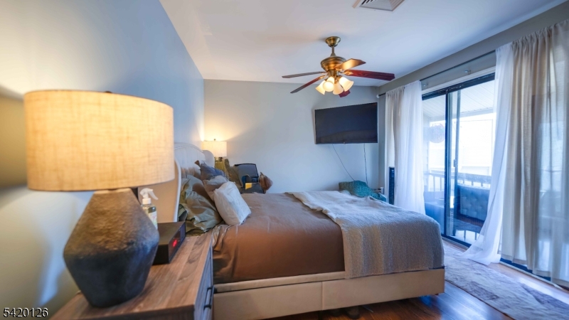 2 Crossway Clinton, NJ 08809 - Photo 15 of 23