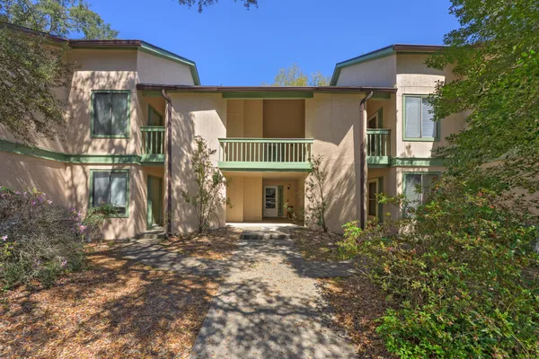 $233,000 | 55 Bay Drive, Unit 2101, Niceville, FL 32578
