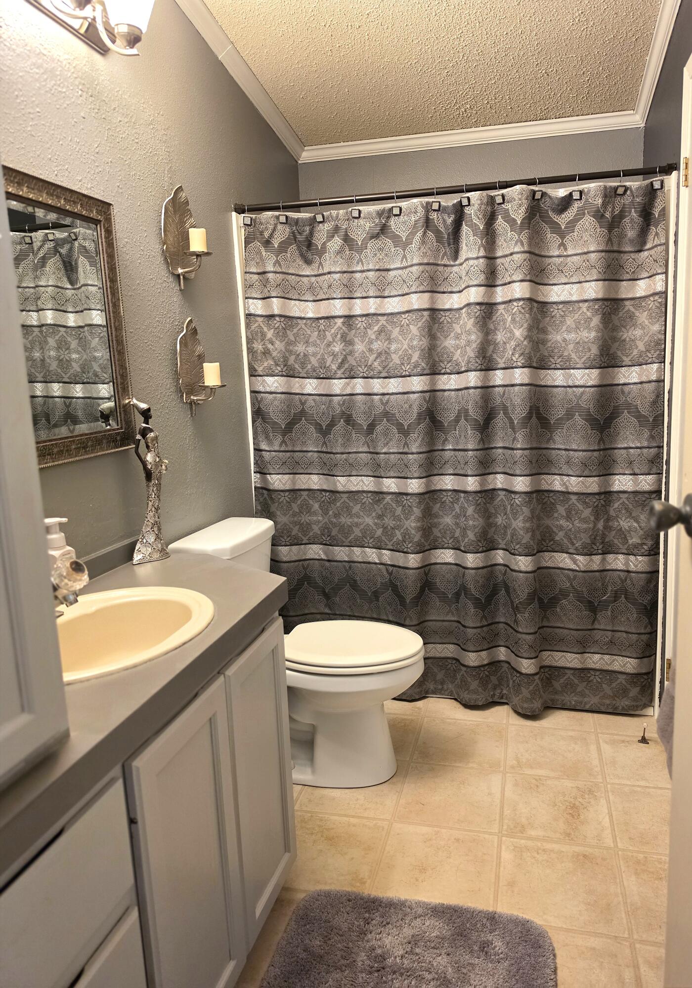 1001 Southeast 15th Street, Unit 35 Bend, OR 97702 - Photo 19 of 36 Guest Bathroom
