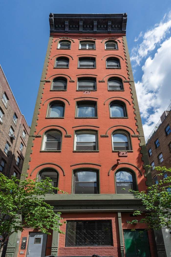 97 Crosby Street, Unit 1 Manhattan, NY 10012 - Photo 12 of 15 front view of a building