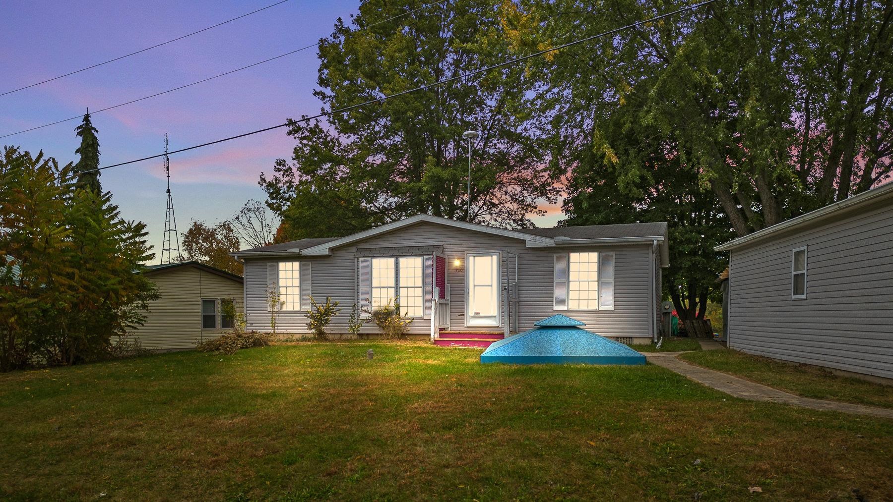 300 Ln 101 Long Beach Lake, Fremont, IN 46737 Compass