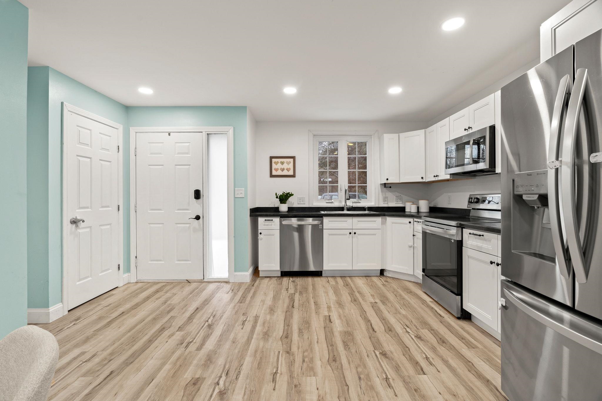 1465 Hooksett Road, Unit 287 Hooksett, NH 03106 - Photo 6 of 22