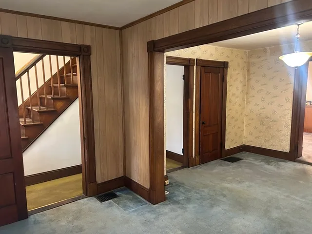 $229,000 | 35 Jefferson Street, Westfield, MA 01085