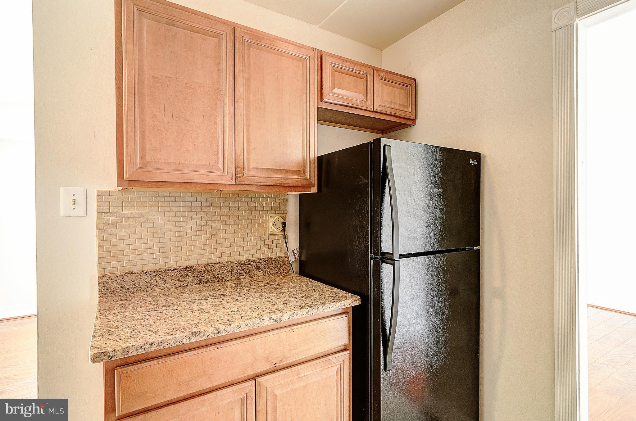 6260 Edsall Road, Unit 101 Alexandria, VA 22312 - Photo 14 of 30 Kitchen