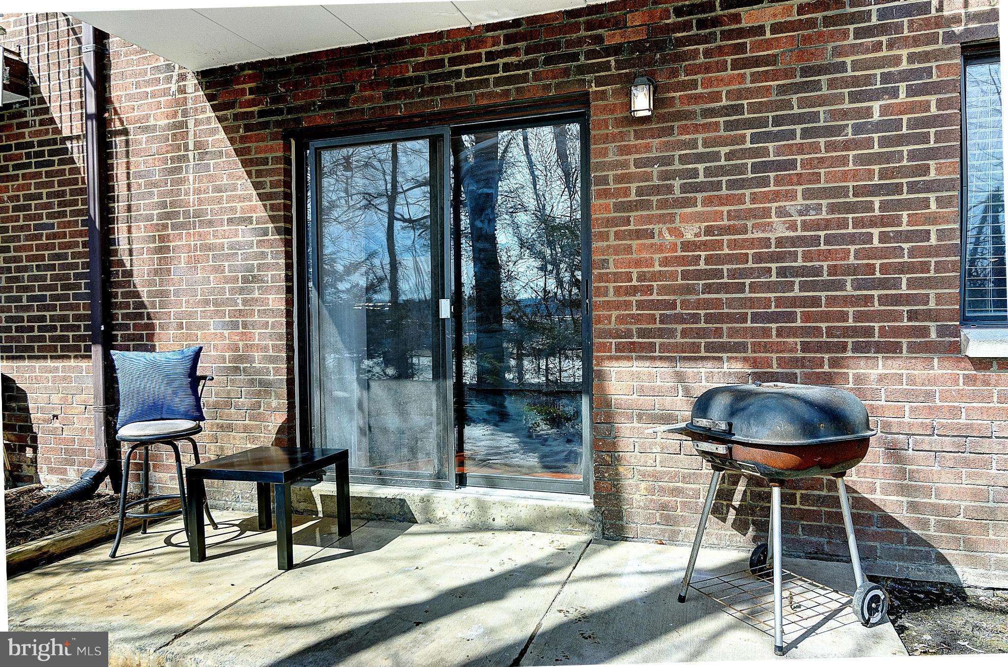 6260 Edsall Road, Unit 101 Alexandria, VA 22312 - Photo 28 of 30 Back patio area