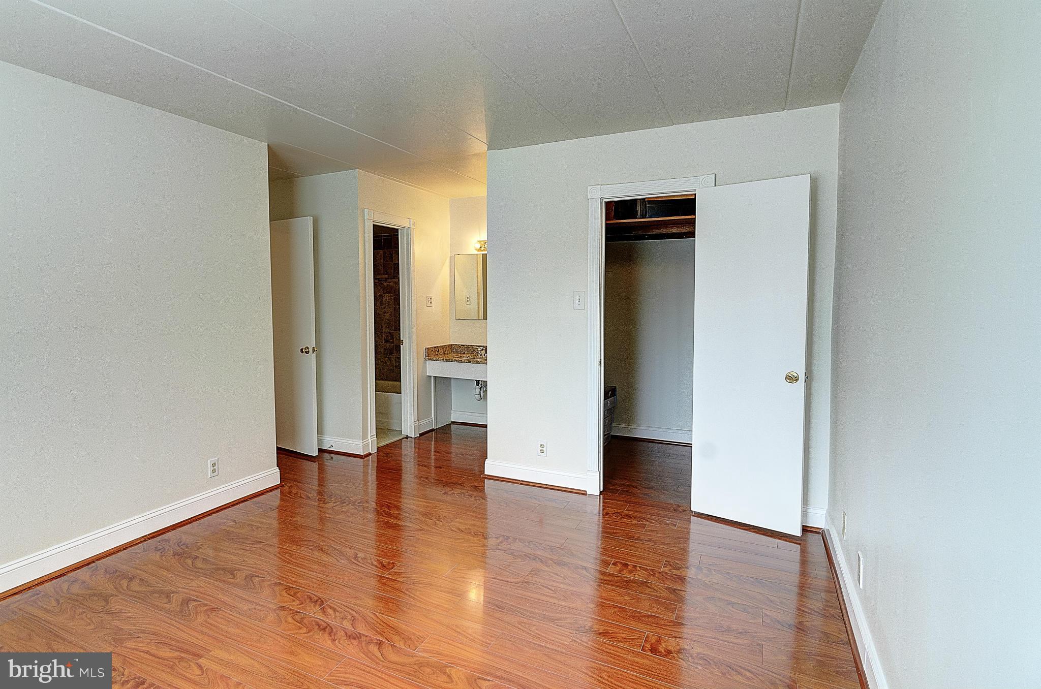 6260 Edsall Road, Unit 101 Alexandria, VA 22312 - Photo 8 of 30 Bedroom (Master)