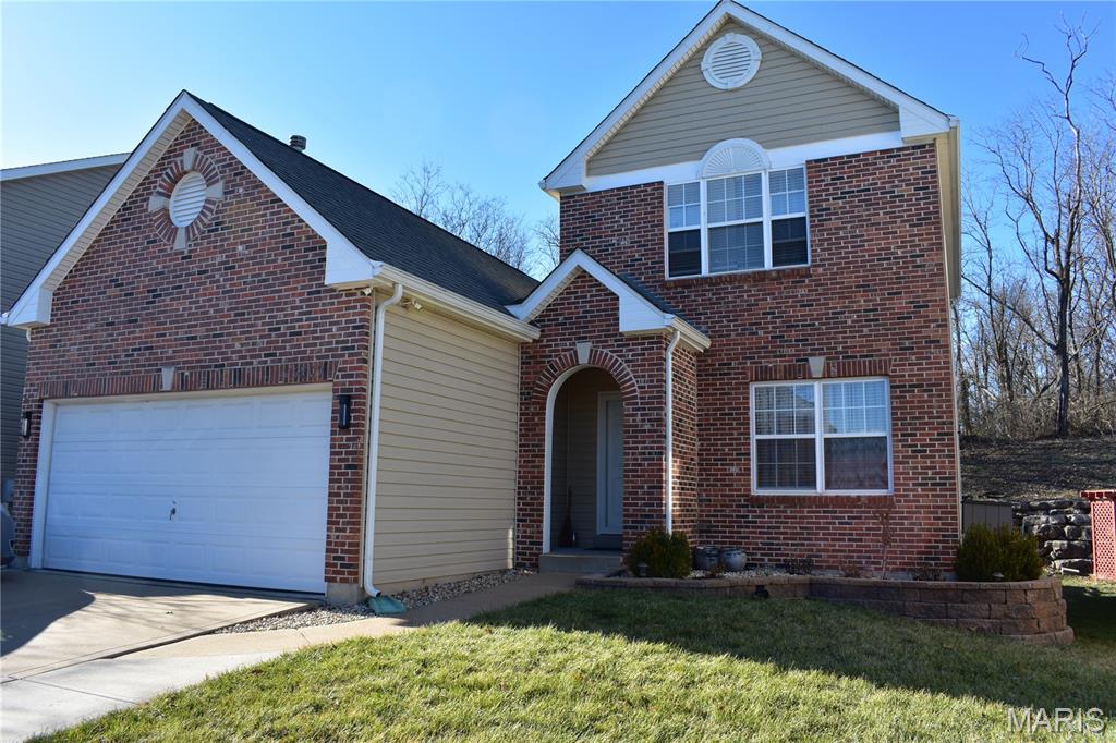 5909 South Crest Way St. Louis, MO 63129 - Photo 1 of 4
