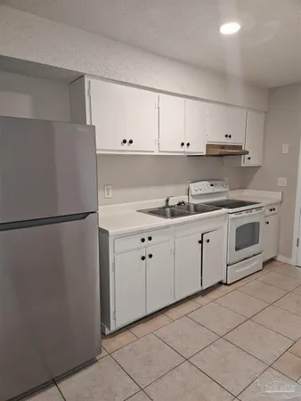$1,075 | 7240 Hilburn Road, Unit 1D, Pensacola, FL 32504