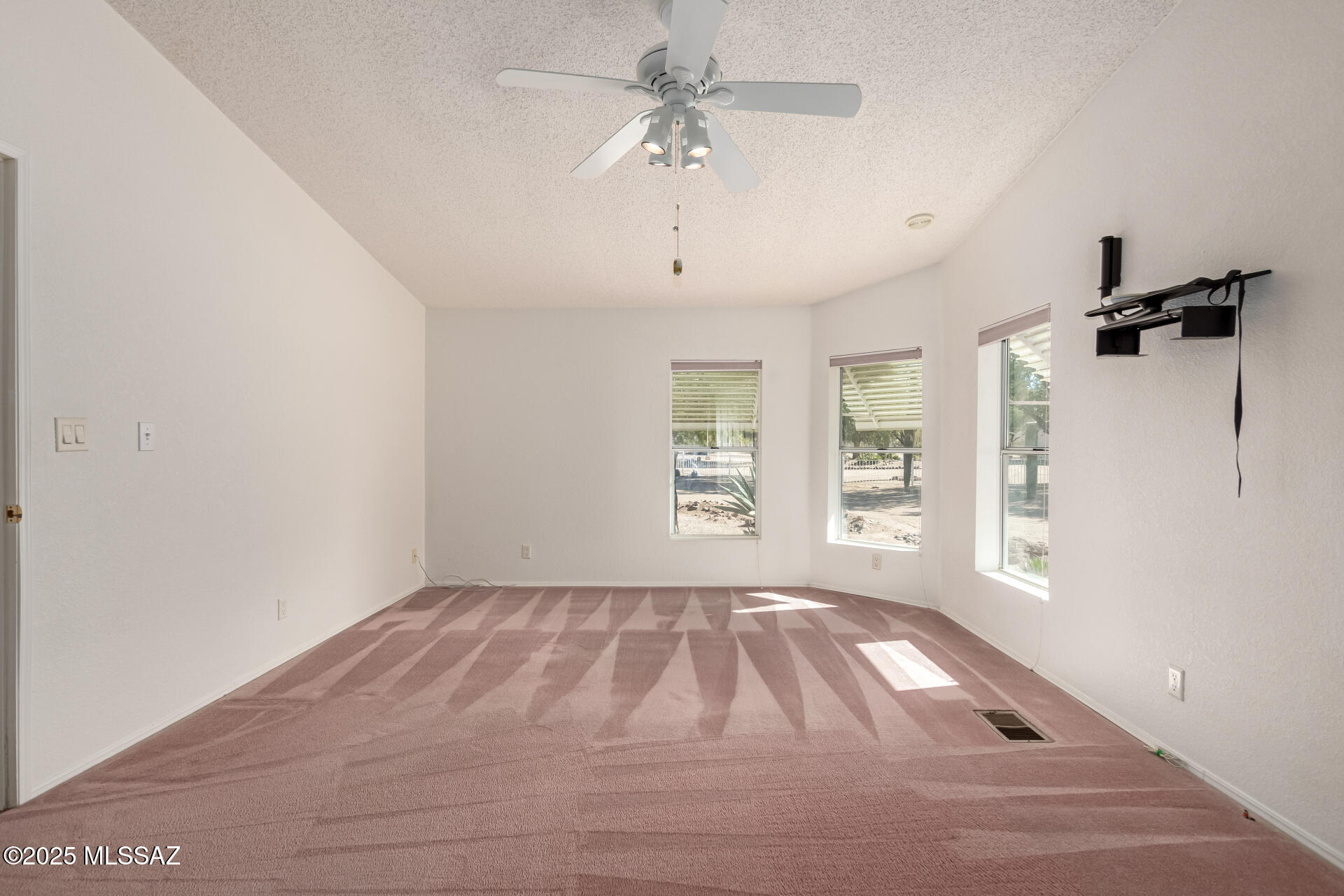 11321 West Picture Rocks Road Tucson, AZ 85743 - Photo 17 of 33 Gallery Image 17