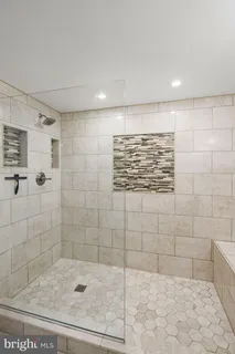 $595,000 | 5800 Nicholson Lane, Unit 1307, Rockville, MD 20852
