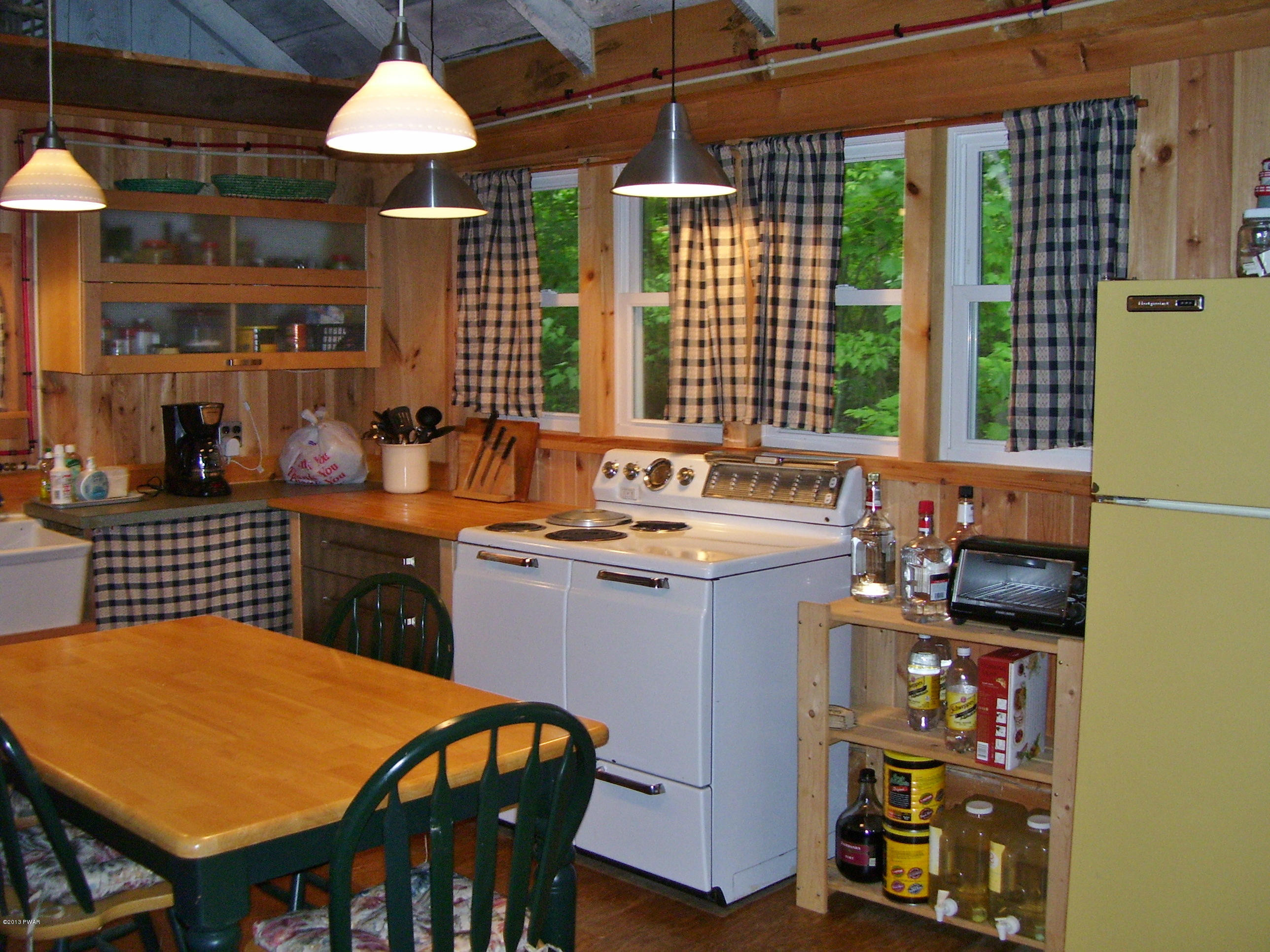 119 Pecks Pond Road Dingmans Ferry, PA 18328 - Photo 6 of 22