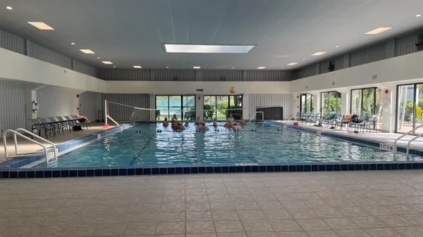 $2,400 | 6935 Huntington Lane, Unit 208, Delray Beach, FL 33446