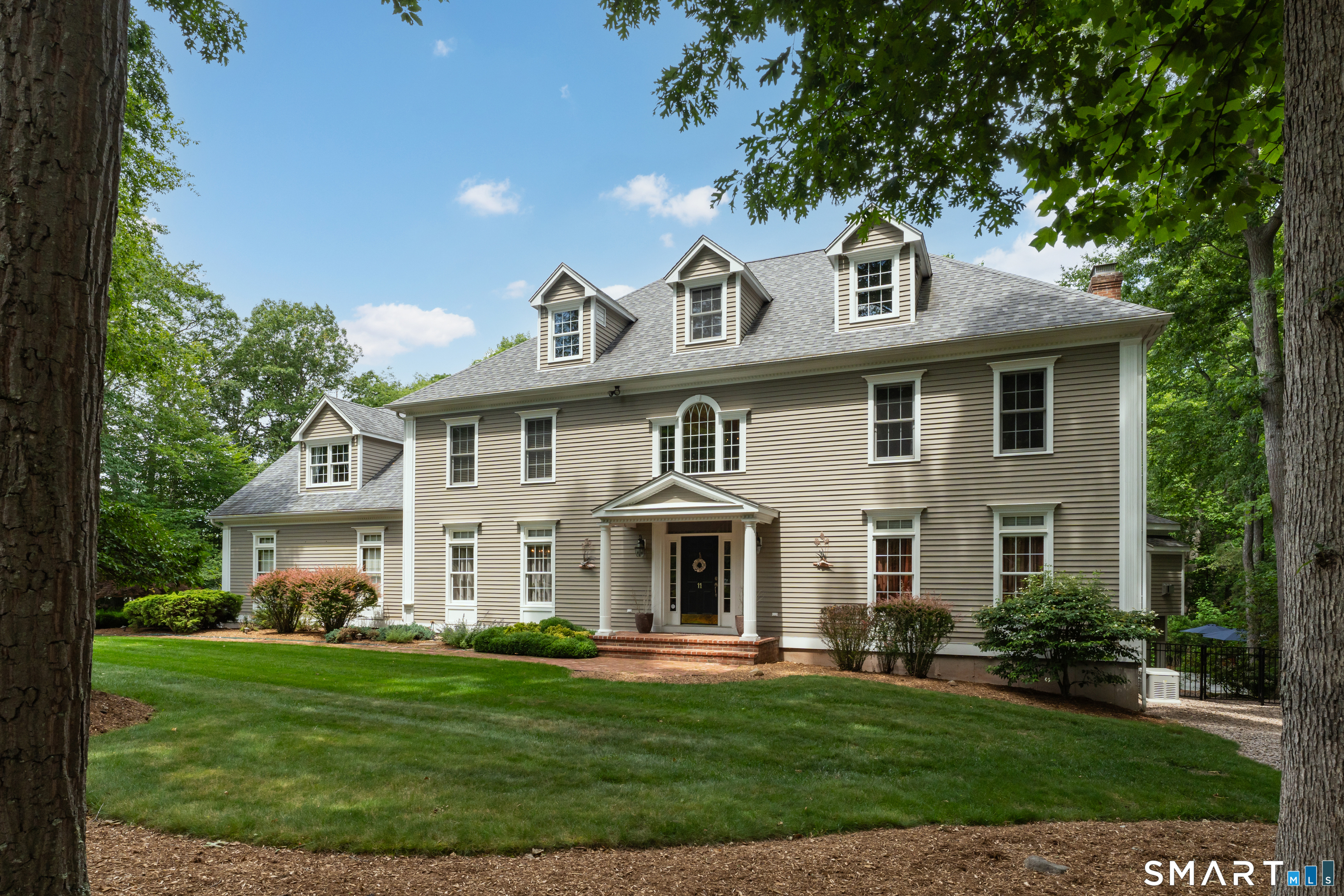 11 Timber Lane Guilford, CT 06437 - Photo 2 of 39